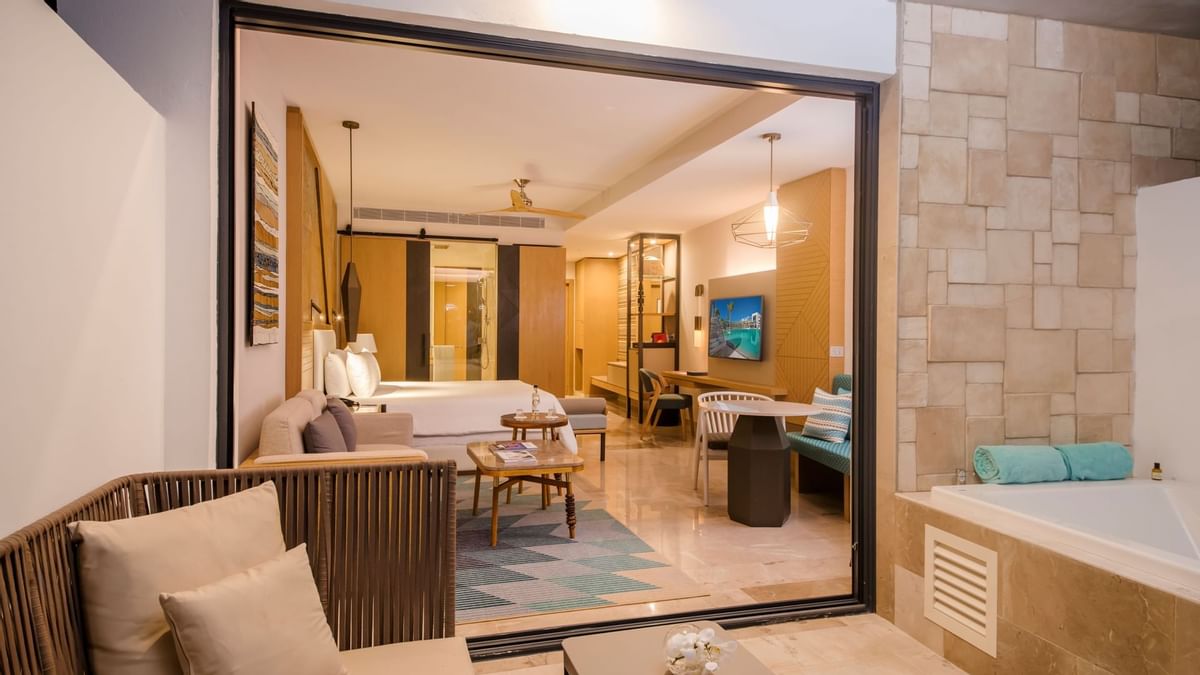 Romance Junior Suite Partial Ocean View
