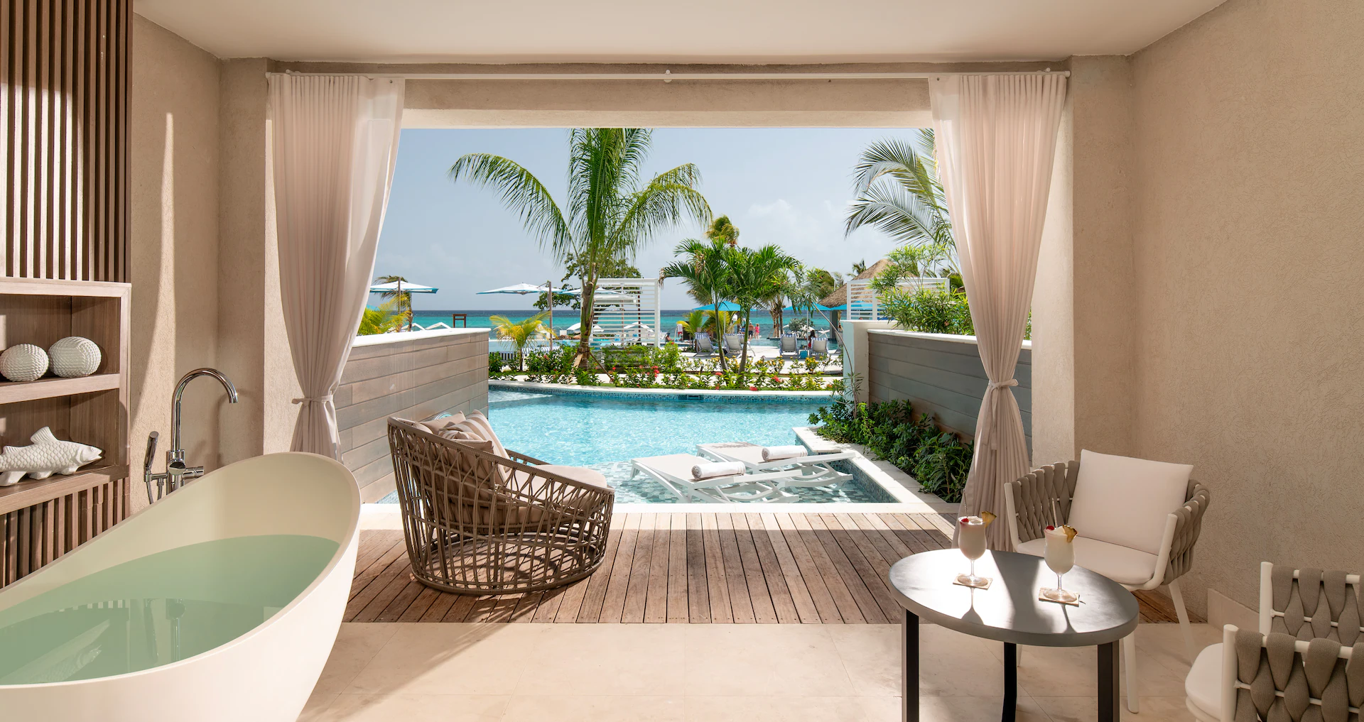 Tufa Terrace Swim-up One-Bedroom Butler Suite with Patio Tranquility Soaking Tub