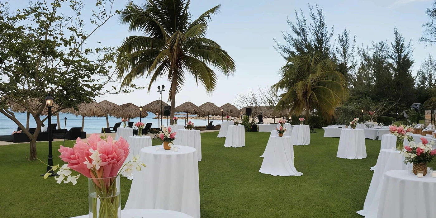 secretsSJlawn-venue-3000x1500-1-1400x700.jpg