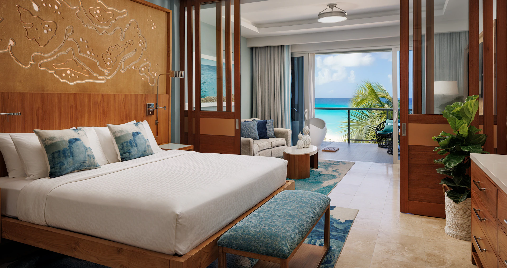 Beachfront Honeymoon One-Bedroom Butler Suite w/ Balcony Tranquility Soaking Tub