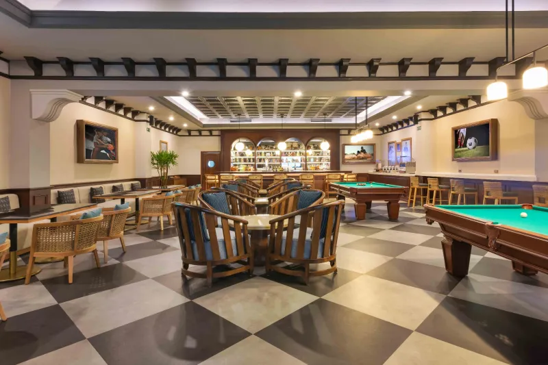 sports-bar-valentin-imperial-riviera-maya2466-931d7c1b876a0064721a1121b37b6686