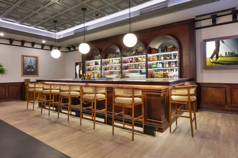 sports-bar-valentin-imperial-riviera-maya4312-3b61512cf25ce7b1c09e8351fac21641