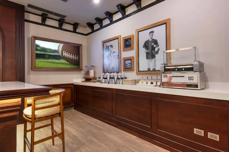 sports-bar-valentin-imperial-riviera-maya7316-7dce9041c5c122f95a02554986e2570e