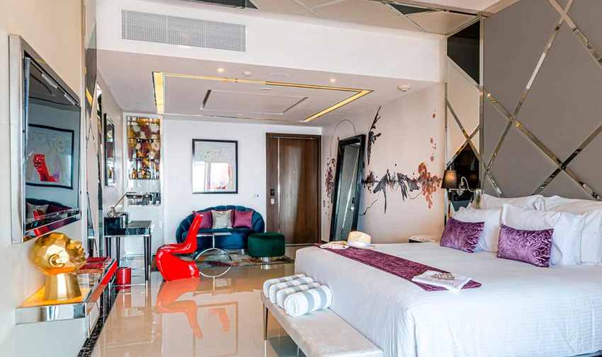 Ultra Suite South