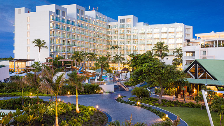 sxm-sonesta-maho-exterior