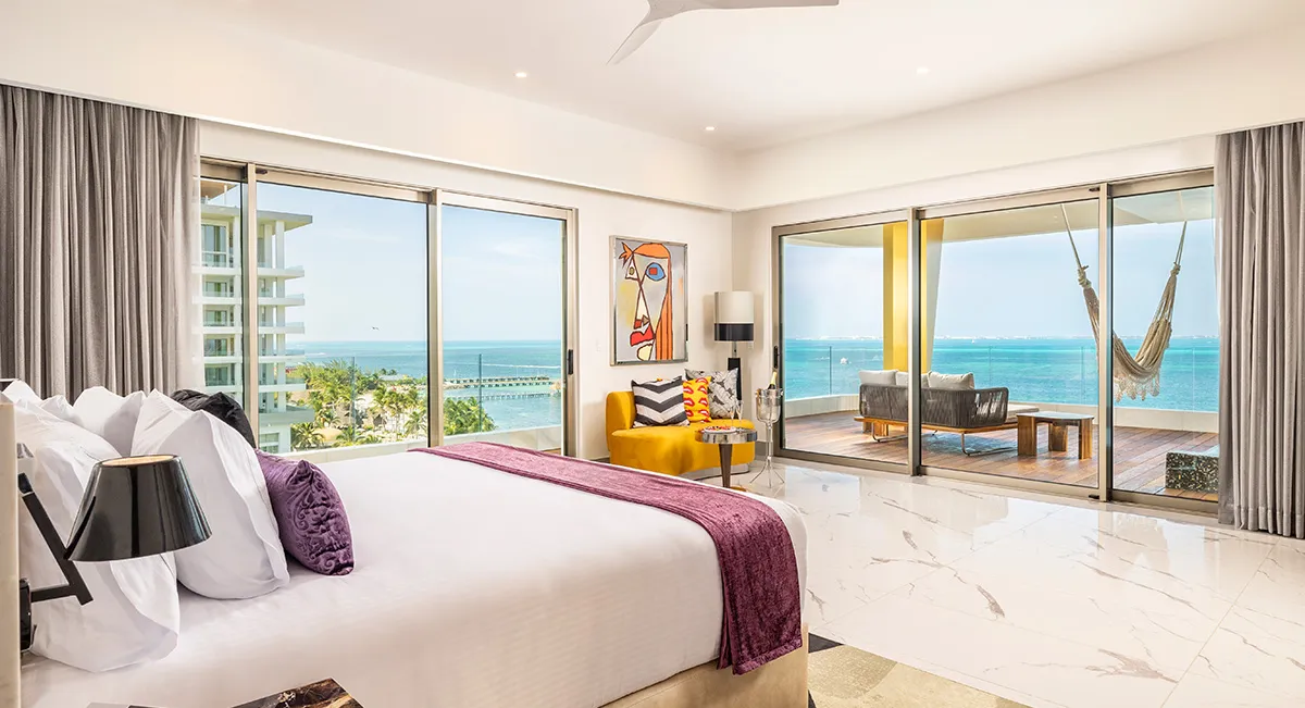 Mousai Corner Suite