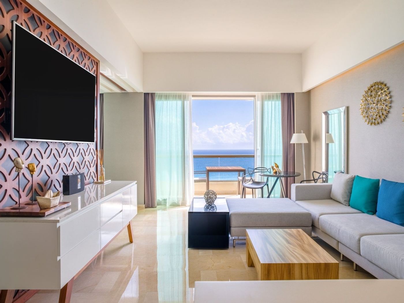Tierra Suite
