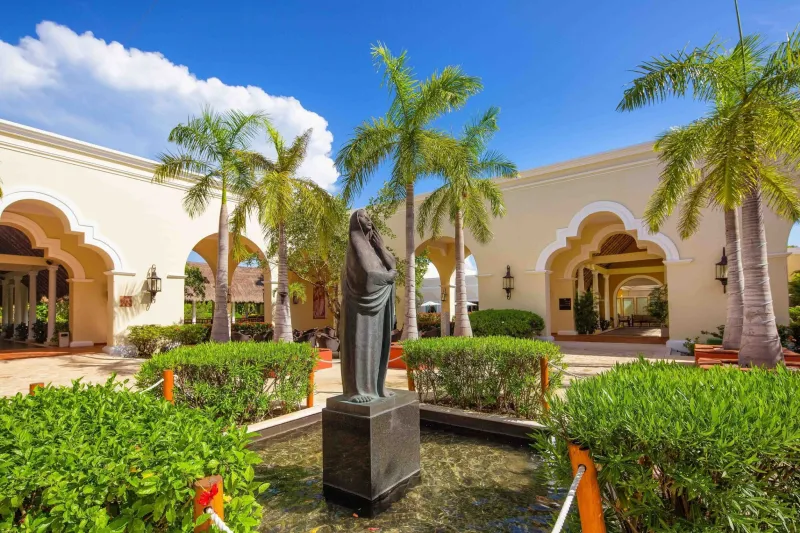 valentinimperialrivieramaya-barplazaespaa51693-6a621558531a1820eee34b184889b761