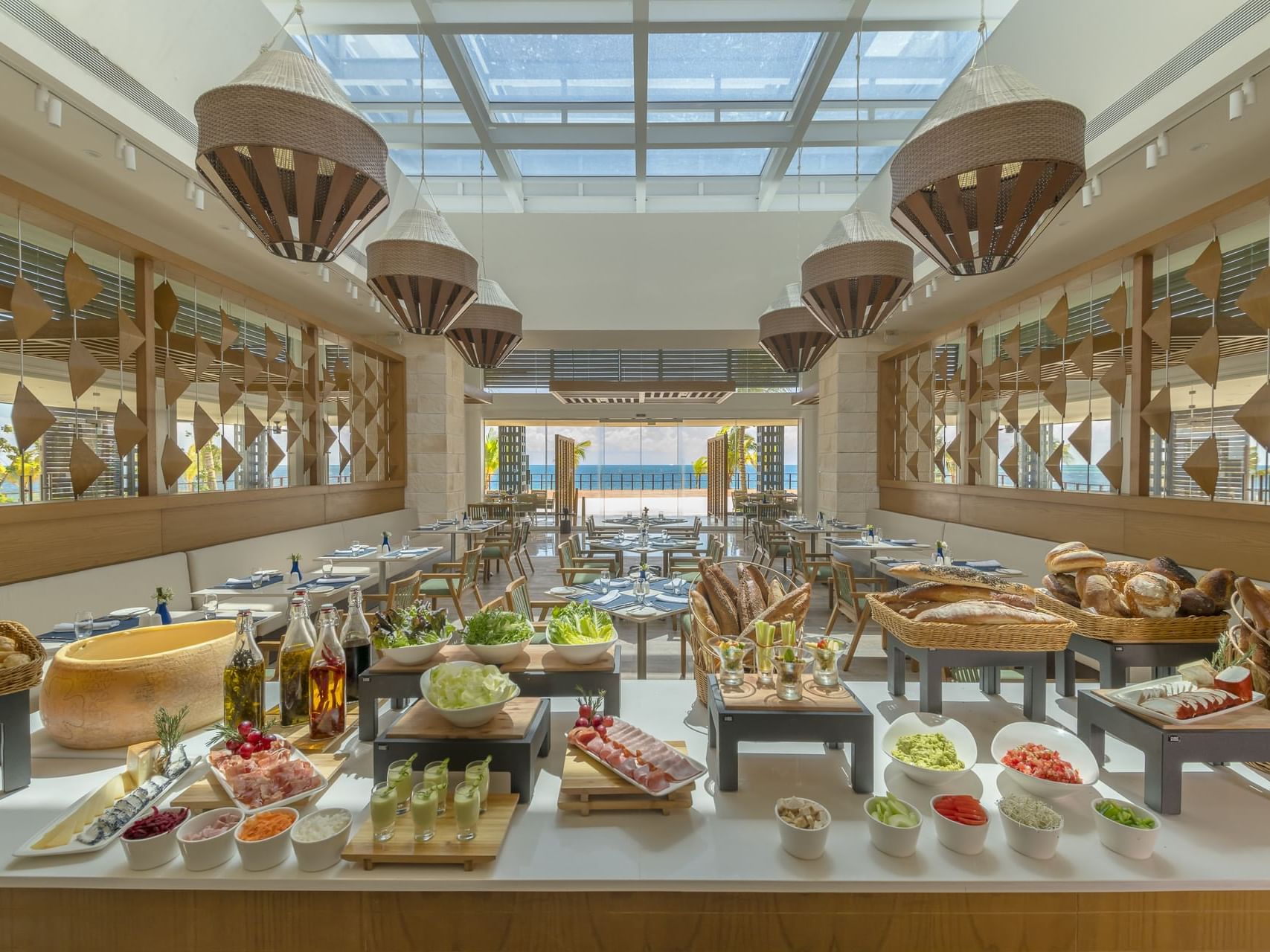 vora-mar-restaurant-signature_standard