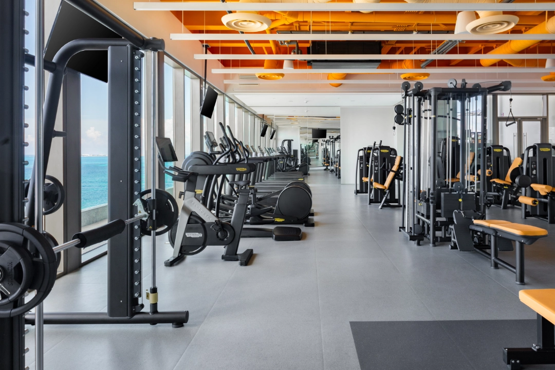 wellness-zone-mscn-gym-beach-view-1-w2400h1600