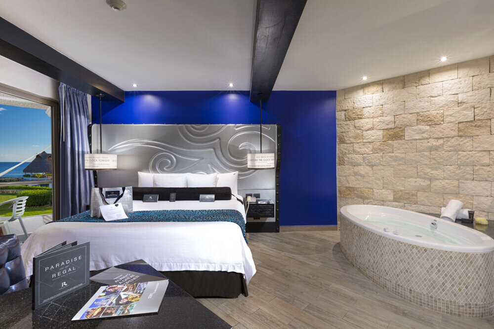 Heaven Rock Royalty Partial Ocean View King