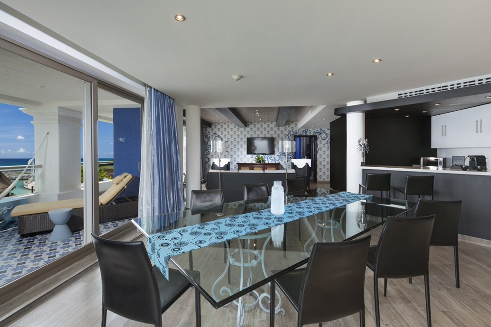 Heaven Rock Suite Ocean Front Rooftop Lounge (Two Bedroom) – with Personal Assistant