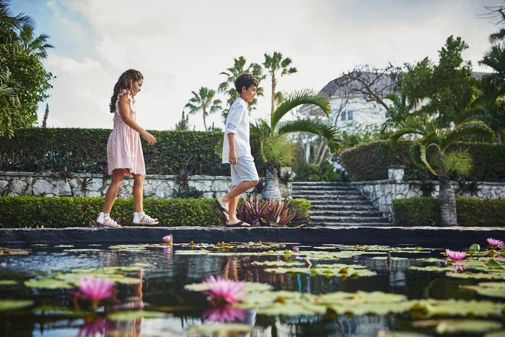 The Ocean Club, A Four Seasons Resort resort