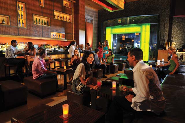 22the-cove-atlantis_bar
