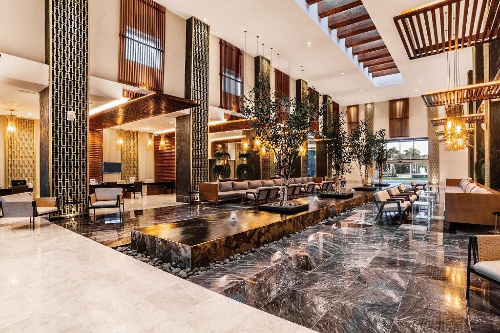 Secrets Royal Beach Punta Cana resort