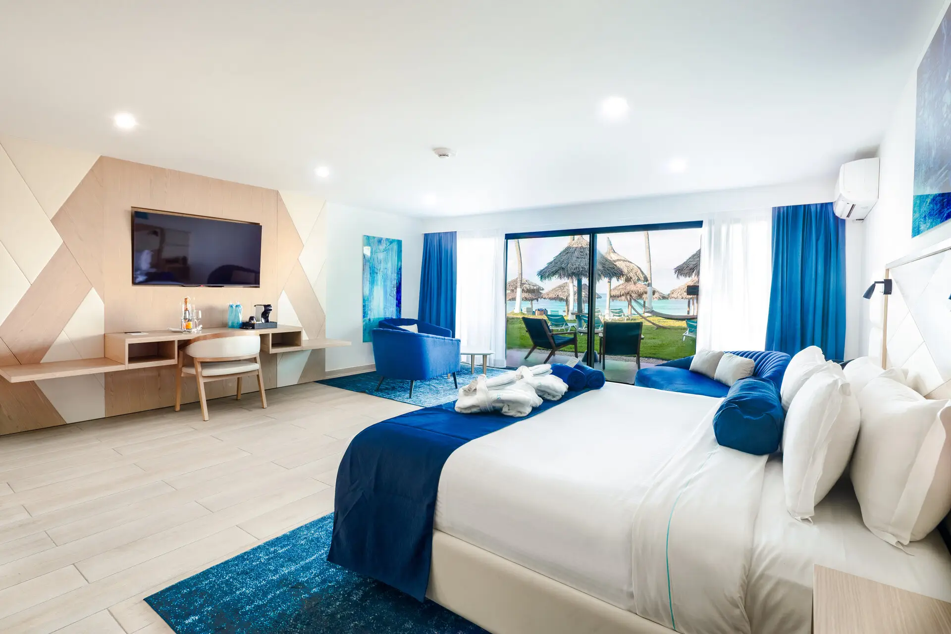 Oceanfront Junior Suite