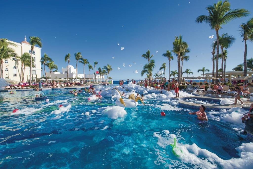 Riu Palace Cabo San Lucas resort