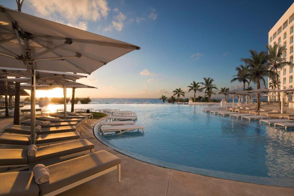 Le Blanc Spa Resort Cancun resort