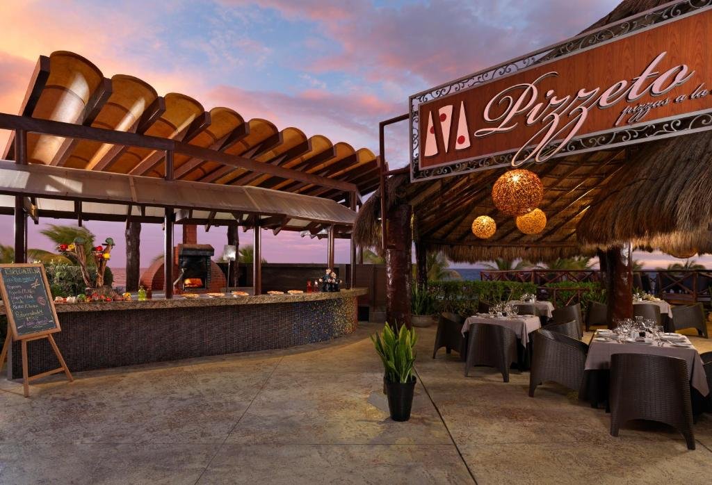 Hard Rock Hotel Riviera Maya resort