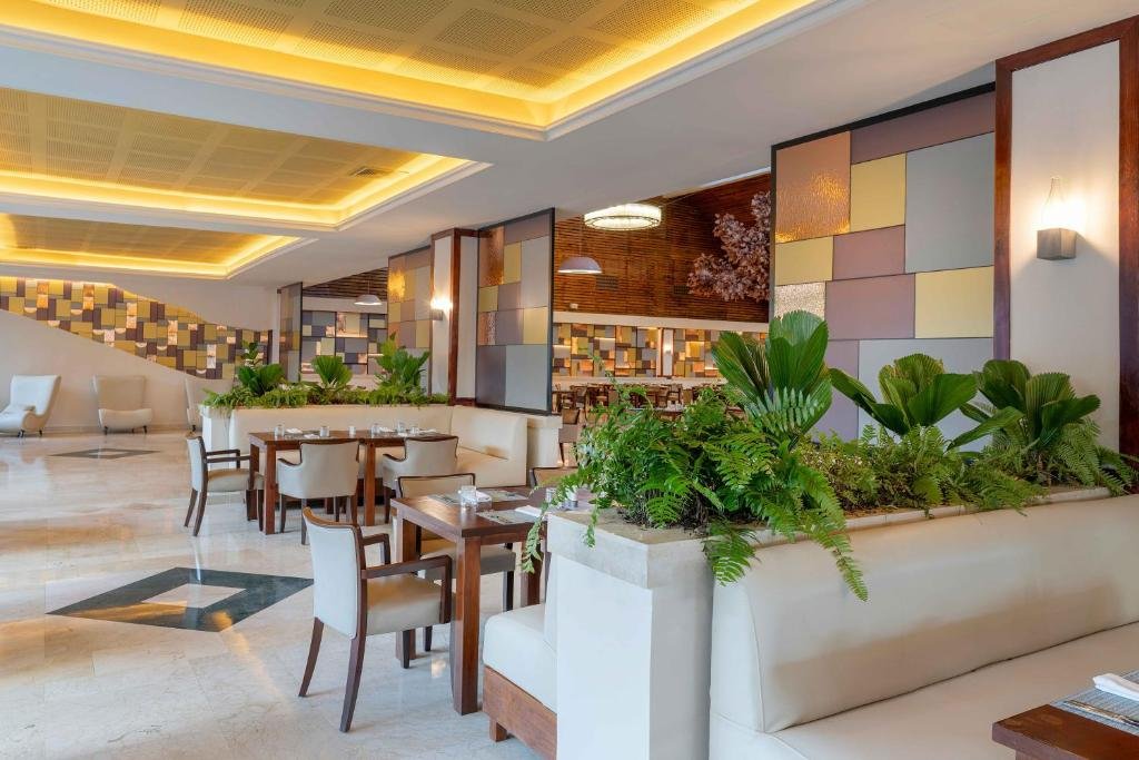 Grand Palladium Select Bavaro resort
