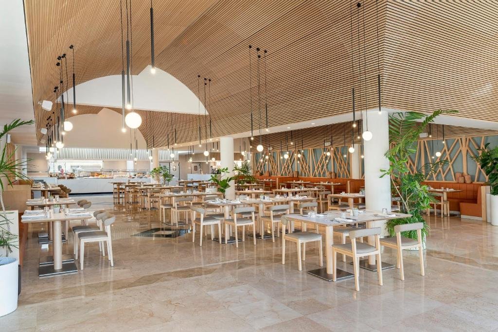 Grand Palladium Select Bavaro resort