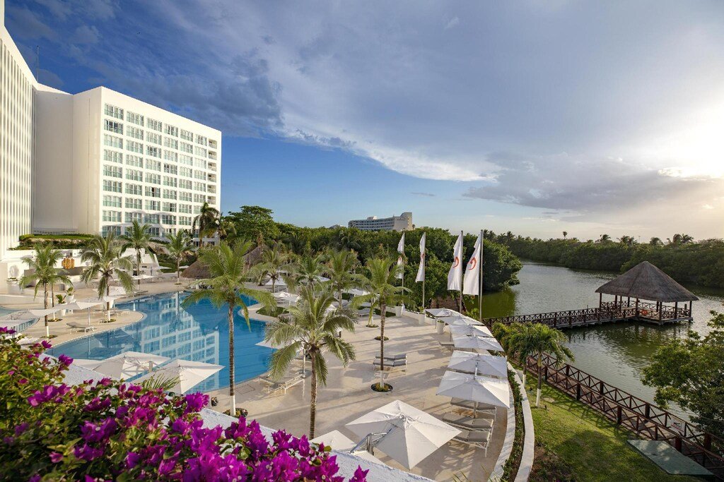 Le Blanc Spa Resort Cancun resort