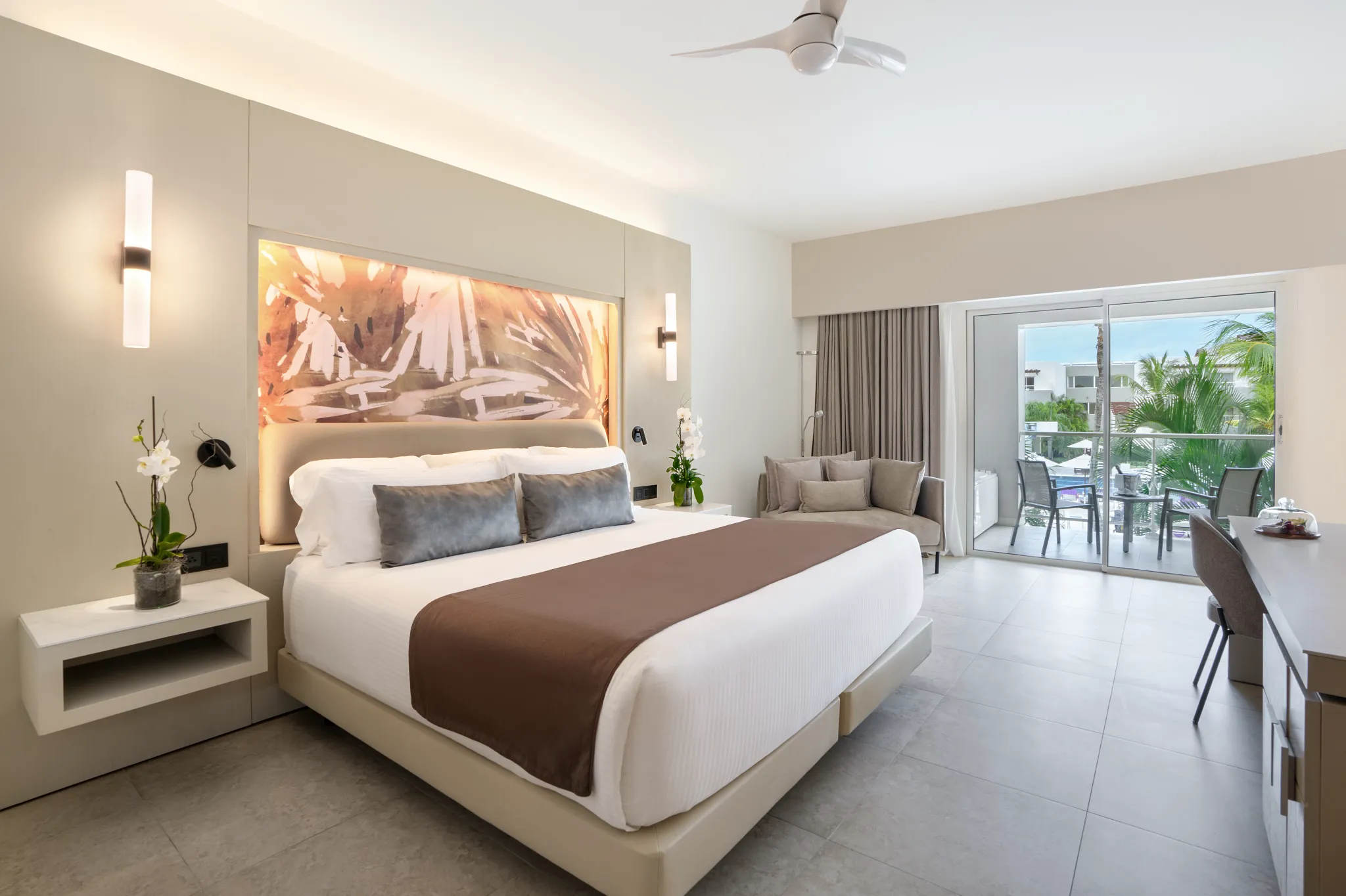 Allure Junior Suite Pool View