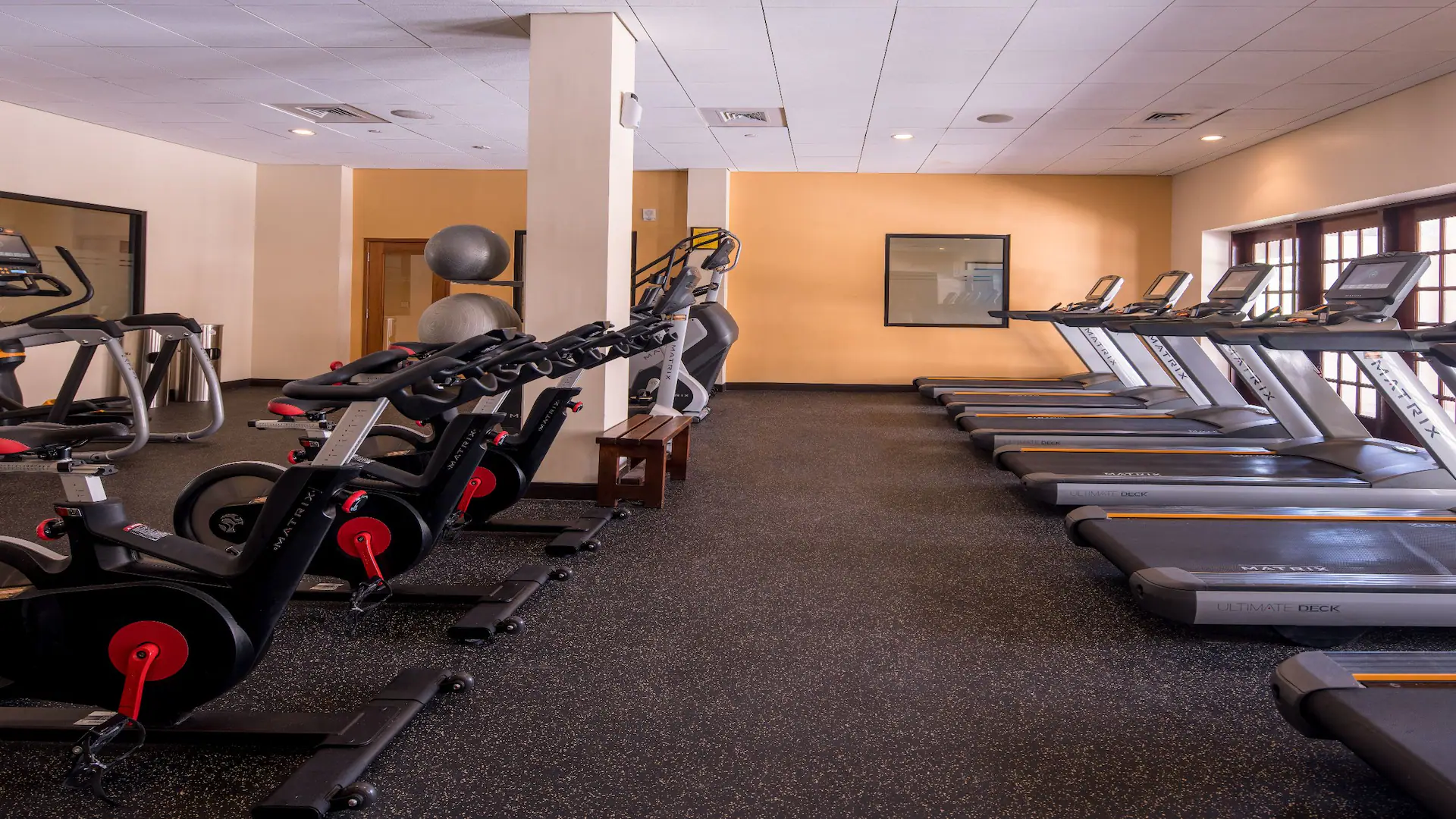 Hyatt-Regency-Aruba-Resort-Spa-and-Casino-P460-Fitness-Center.16x9