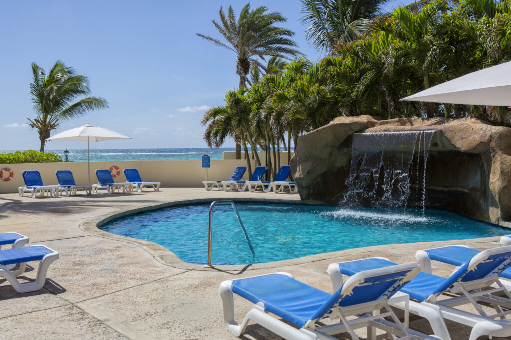 RoyalSuitePool9-1024x683