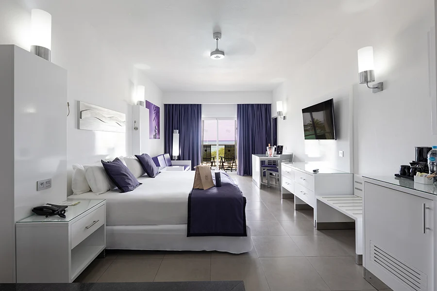 Superior Junior Suite Ocean View – Elite Club