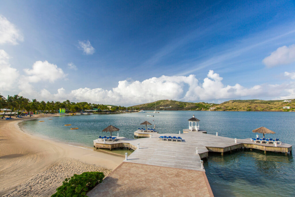StJamesClub-MamoraBay-4-1-1024x683