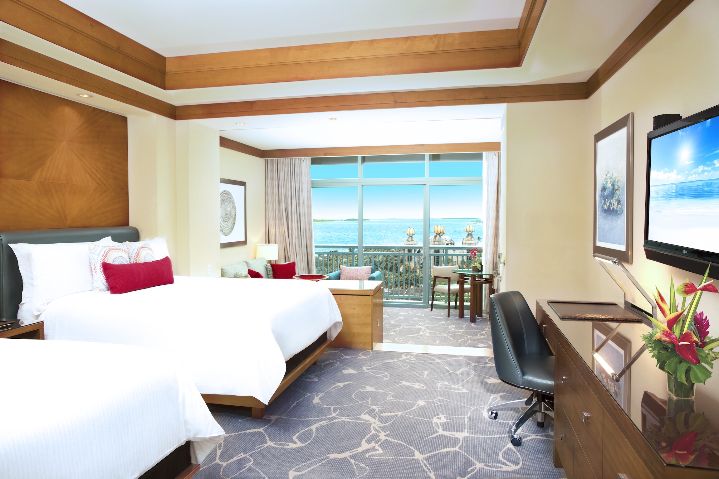 Lapis Club Ocean Suite Queen