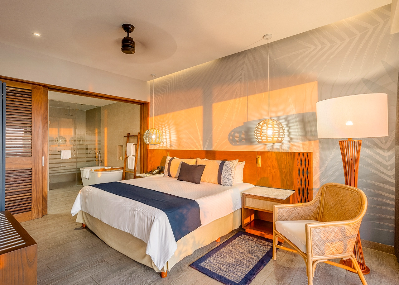 One-Bedroom Lush Suite Adults-Only – Garden View