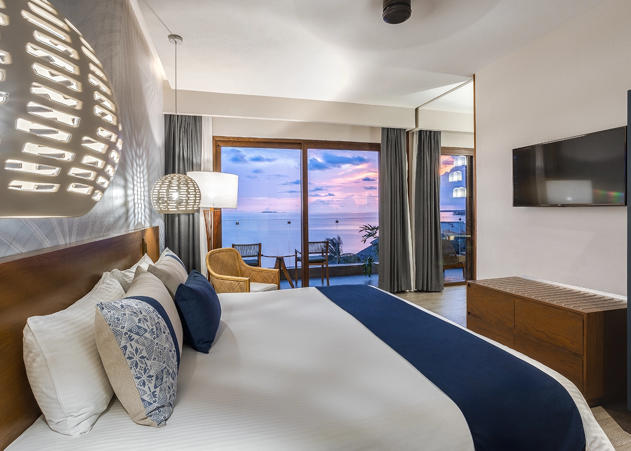 Two-Bedroom Lock-off Armony Suite – Ocean View