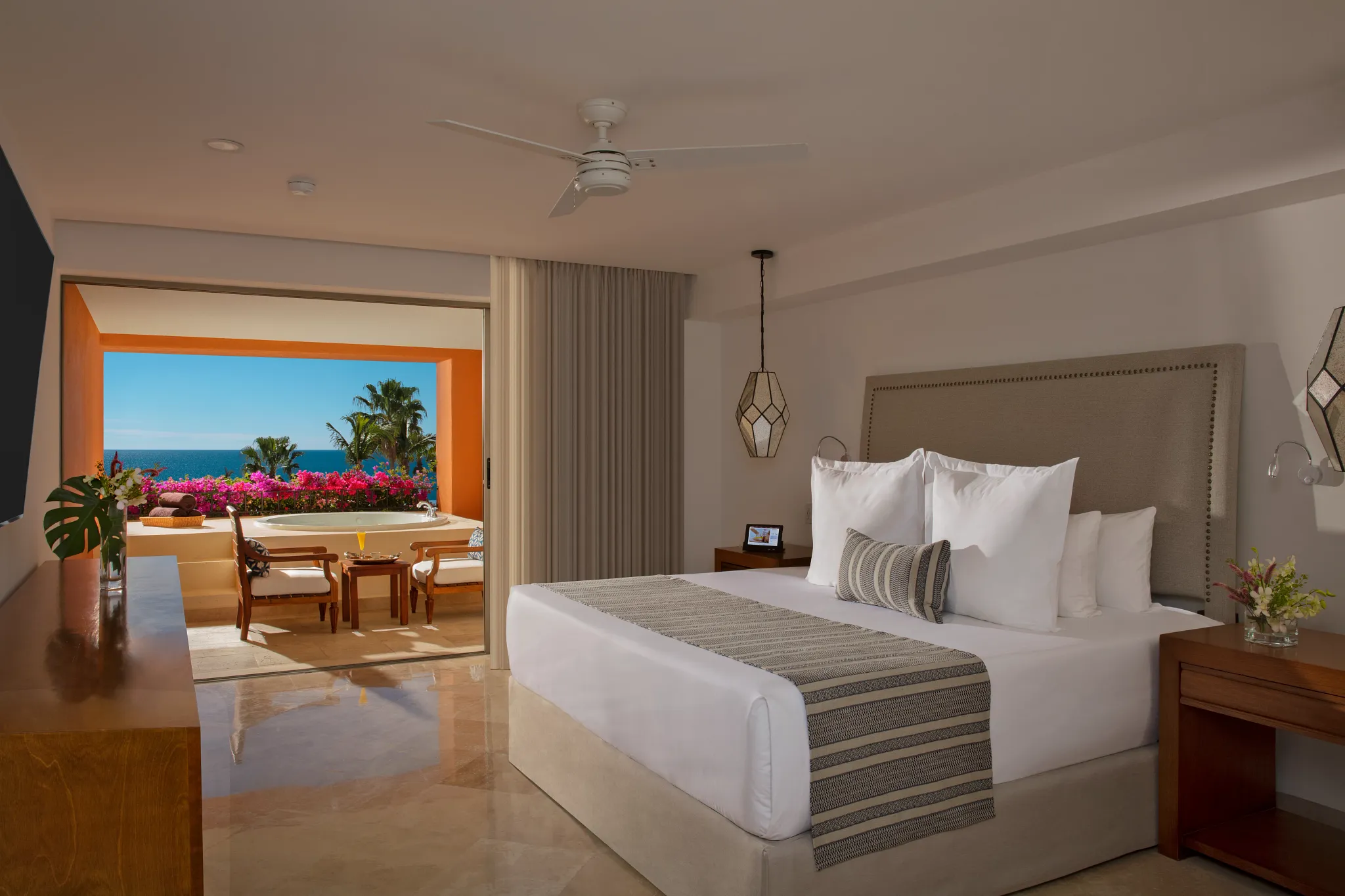 Deluxe Ocean View Room with Hot Tub