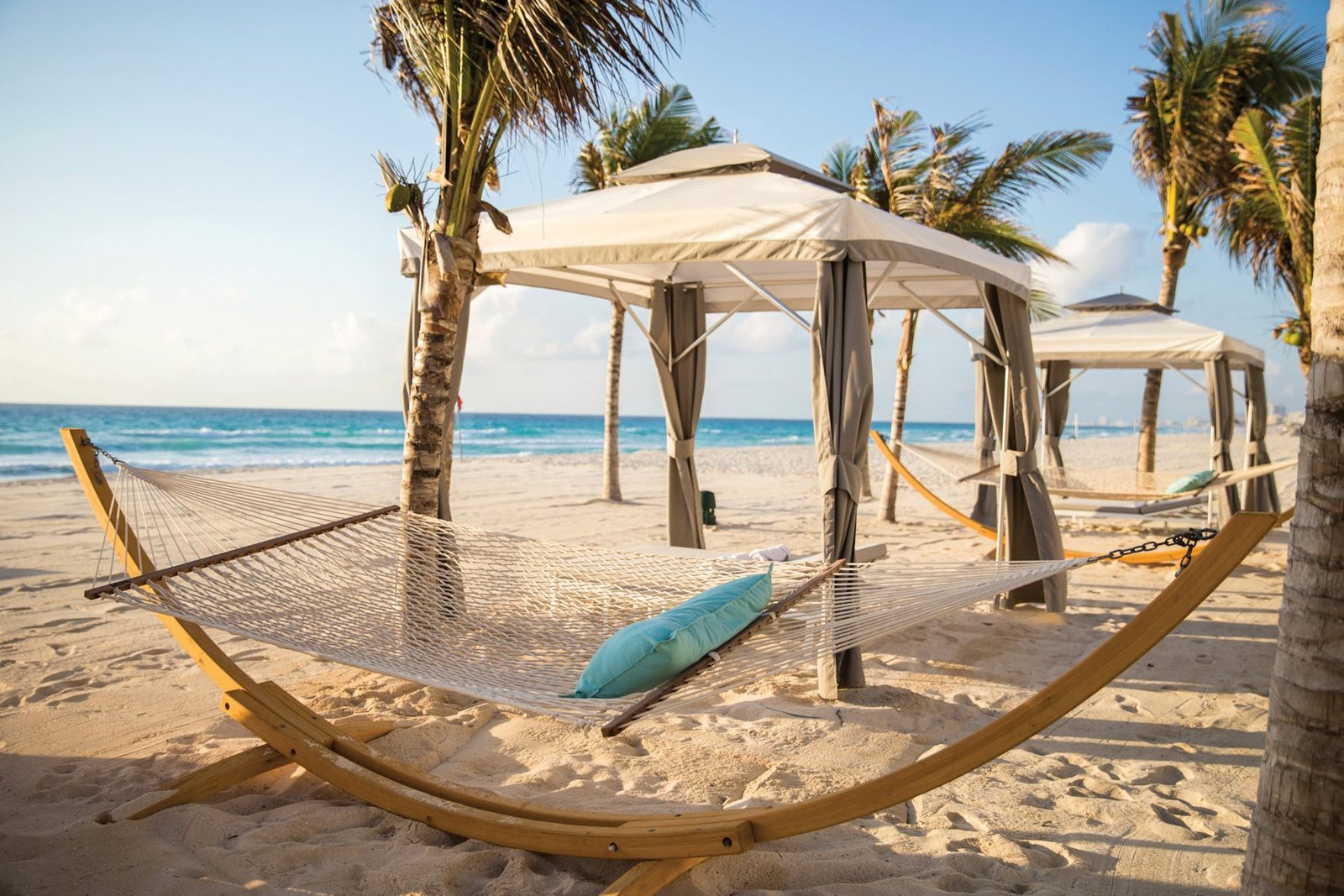 cun-le-blanc-spa-resort-beach-01