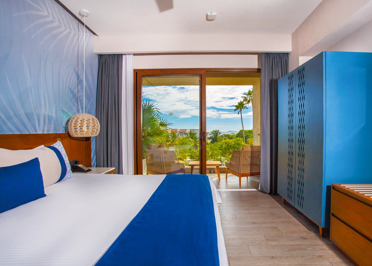 Lush Room Adults-Only - Garden View