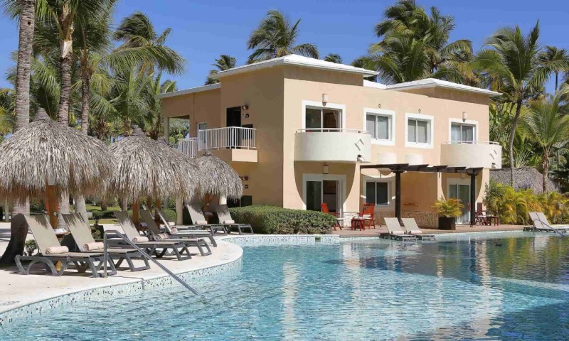Villa Suite Poolside