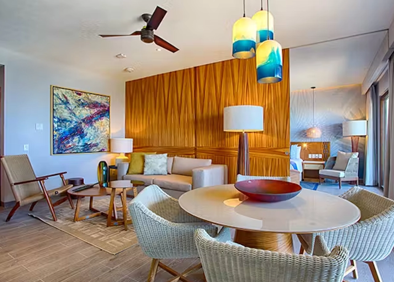 Two-Bedroom Lock-off Lush Suite Adults-Only – Garden View
