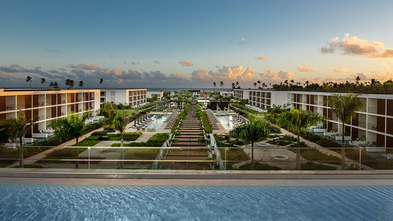 live-aqua-view-resort-ocean