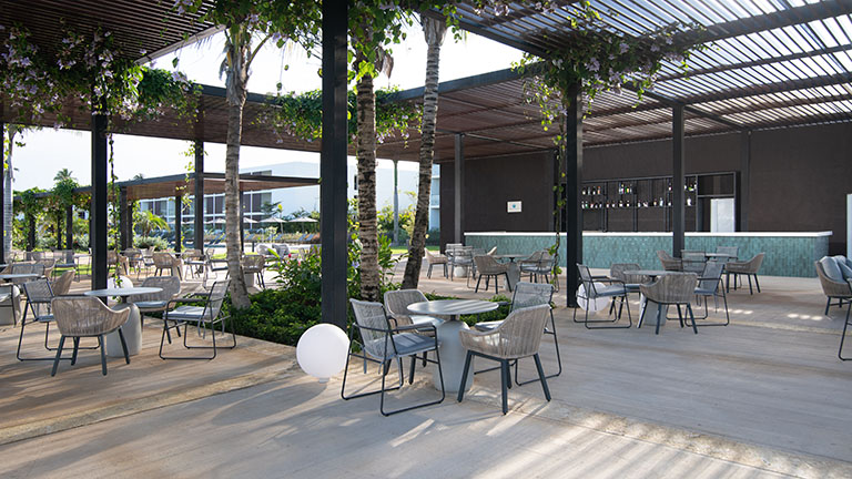 live-aqua-wonderpool-restaurant