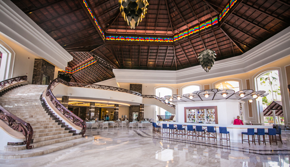 majestic_mirage_-lobby-bar