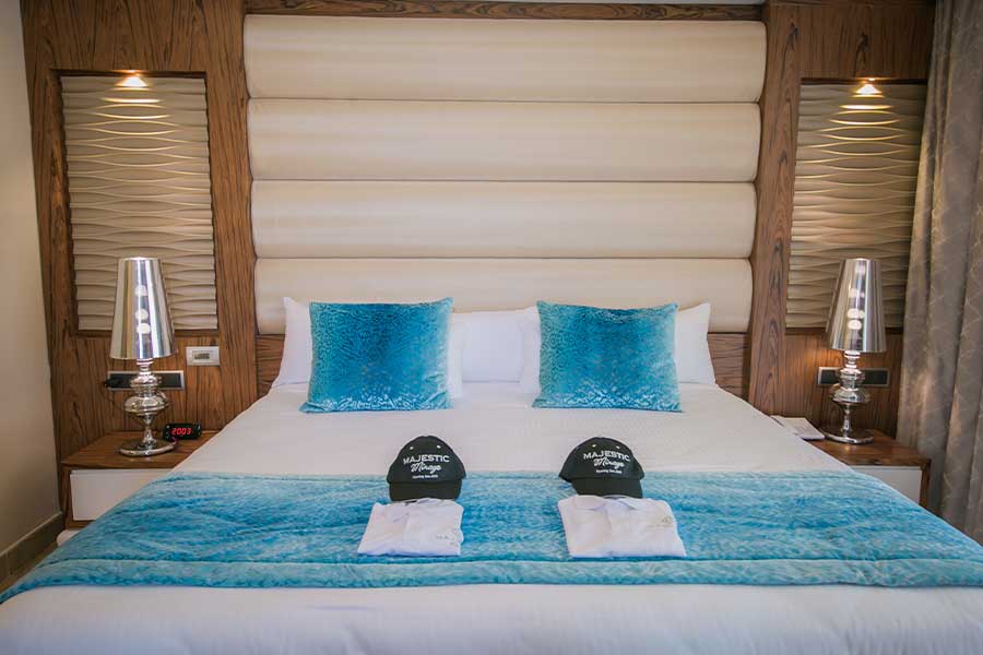 Mirage Club One Bedroom Suite (Outdoor Jacuzzi 18+)