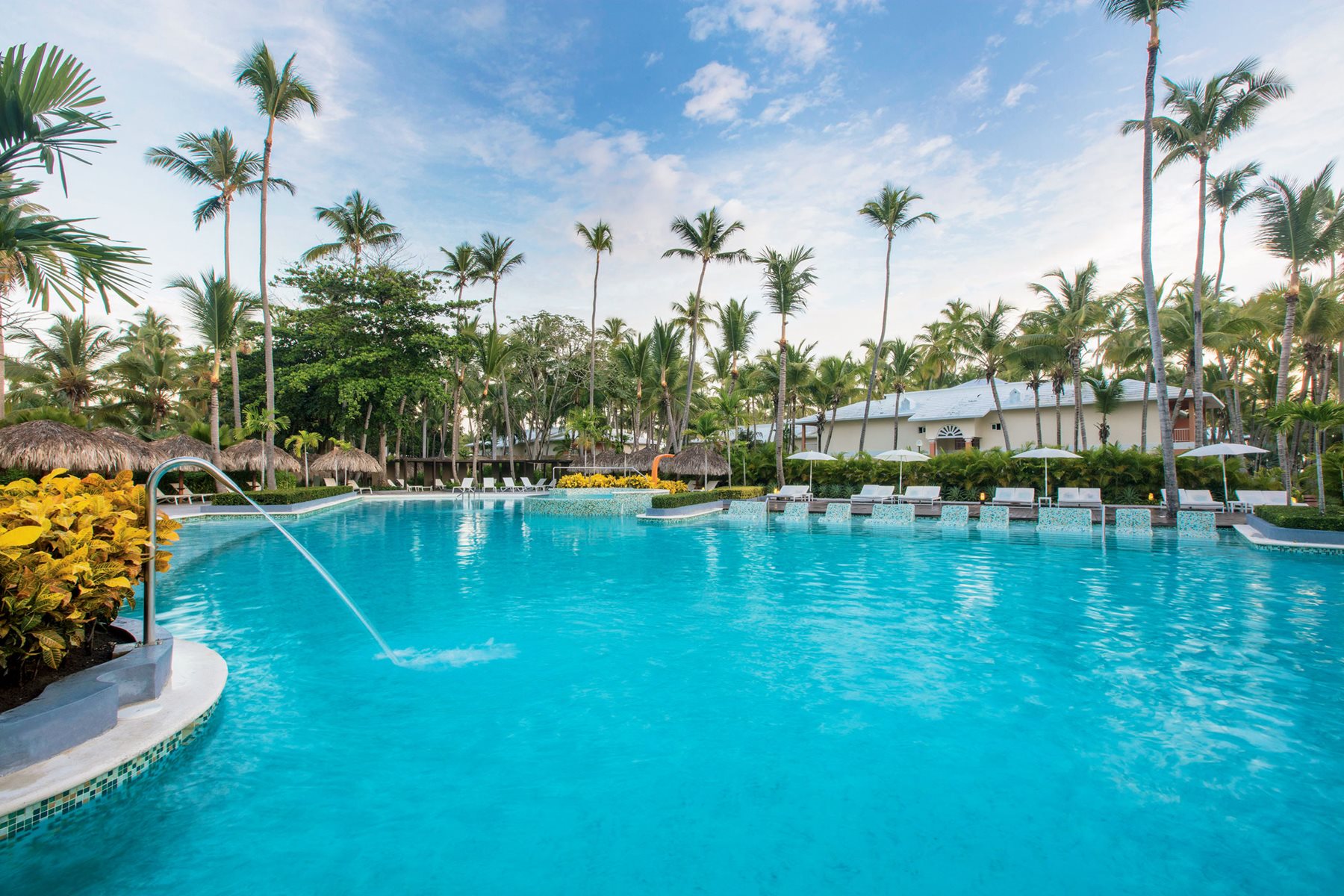 puj-grand-palladium-palace-pool-secreto-01