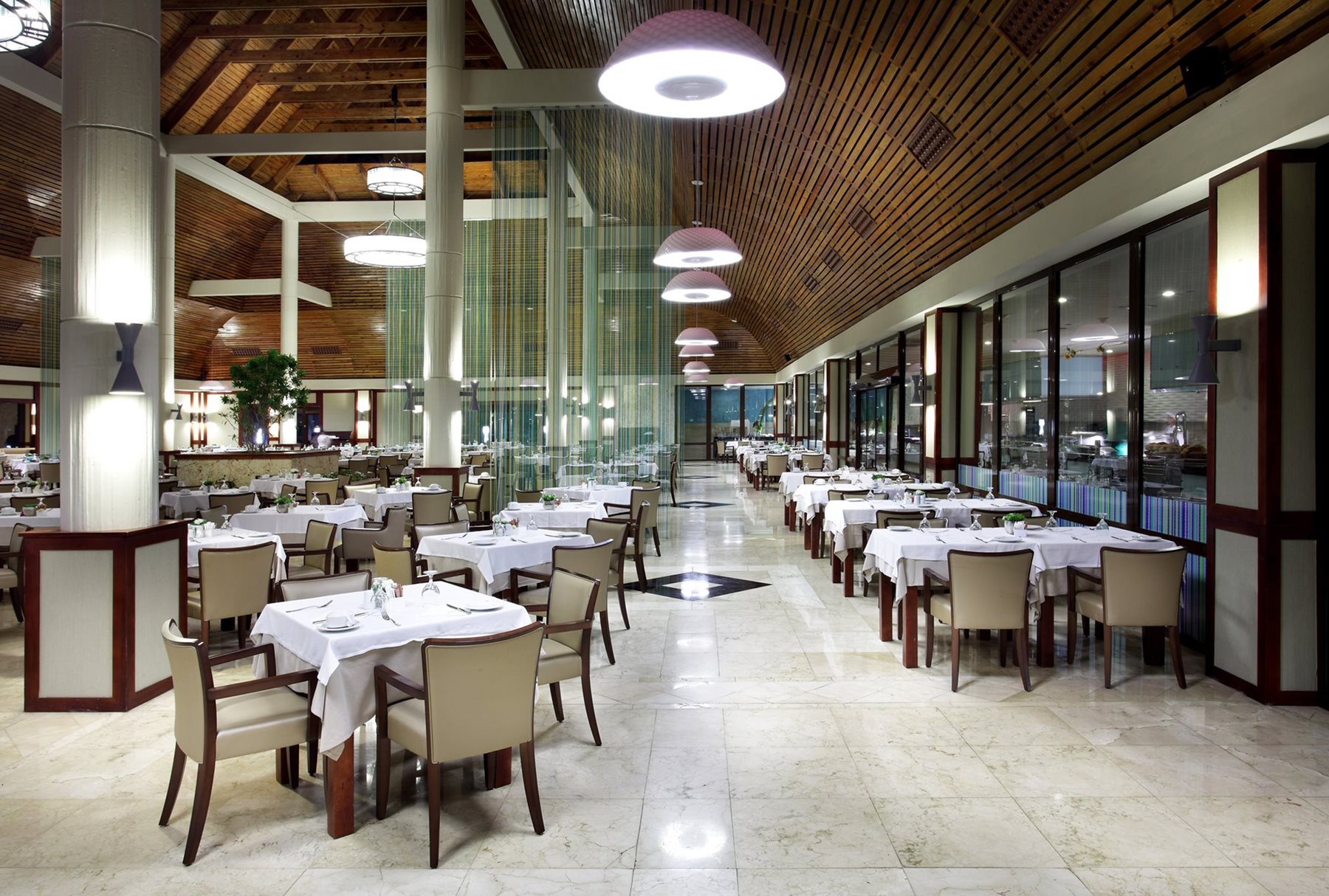 puj-grand-palladium-select-bavaro-resto-la-catedral-01