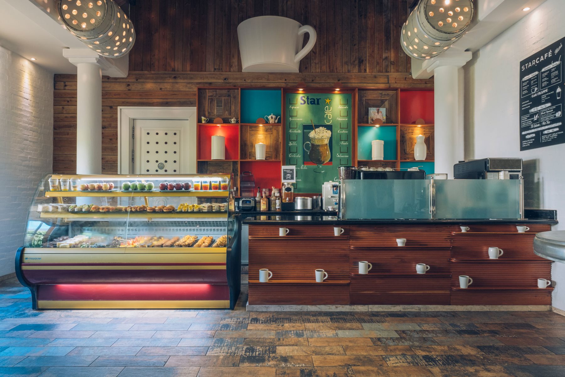 puj-iberostar-selection-bavaro-resto-star-cafe-01