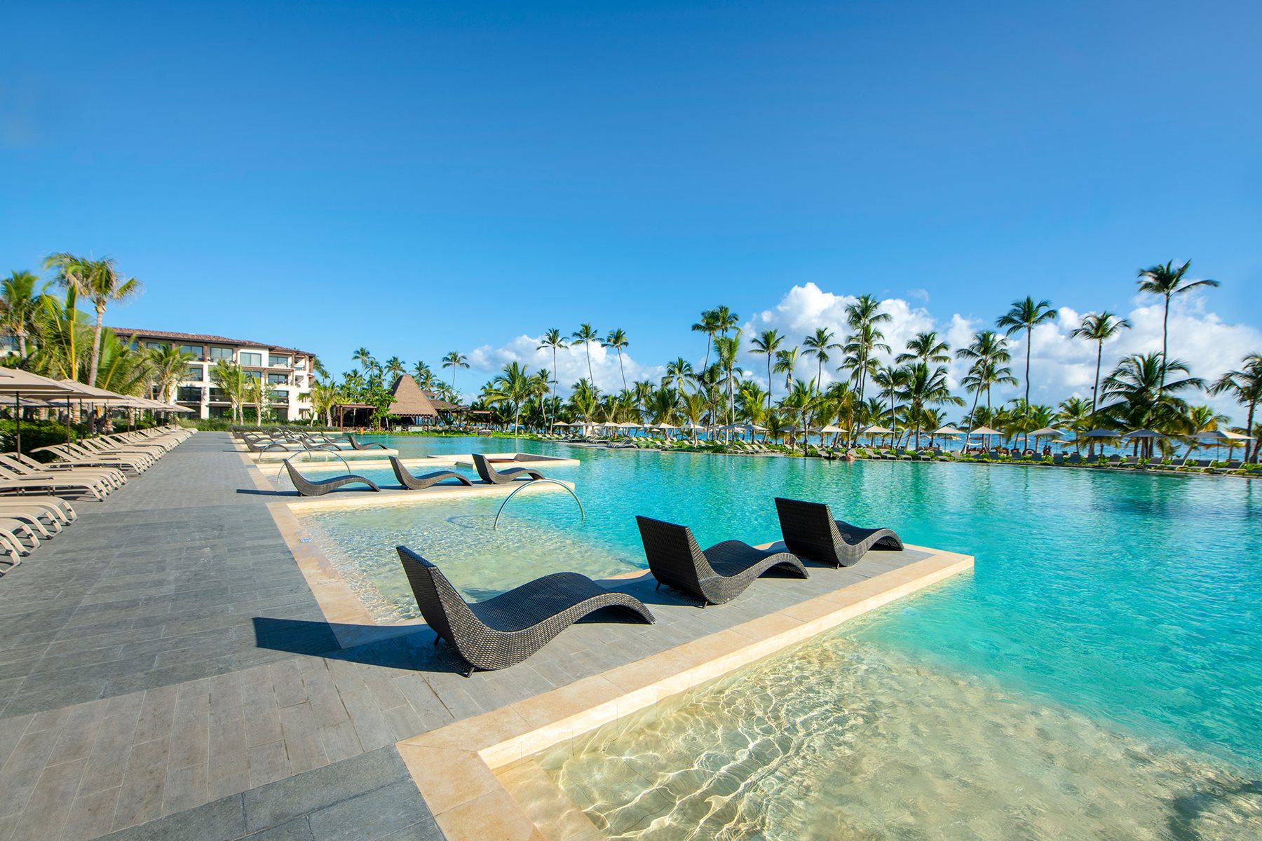 puj-lopesan-costa-bavaro-pool-01