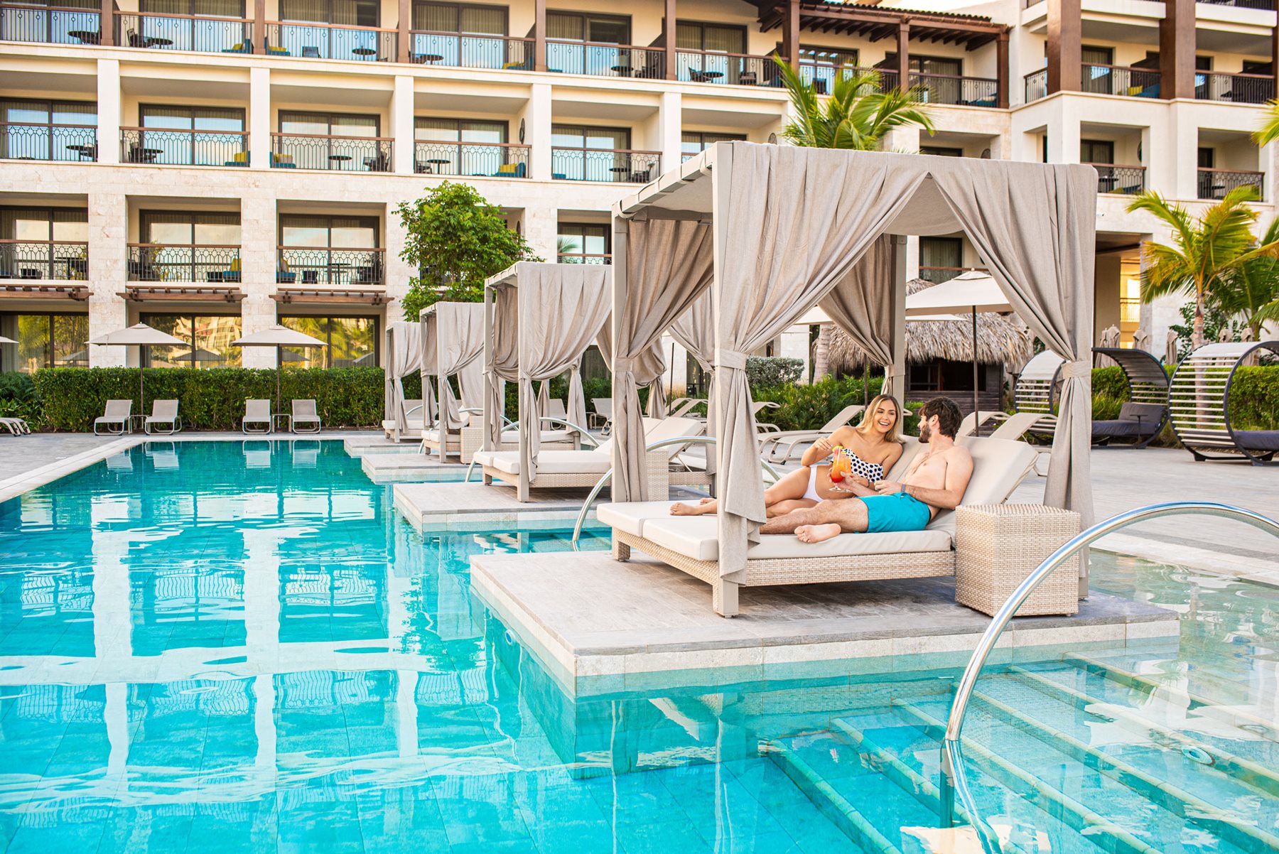 puj-lopesan-costa-bavaro-pool-04