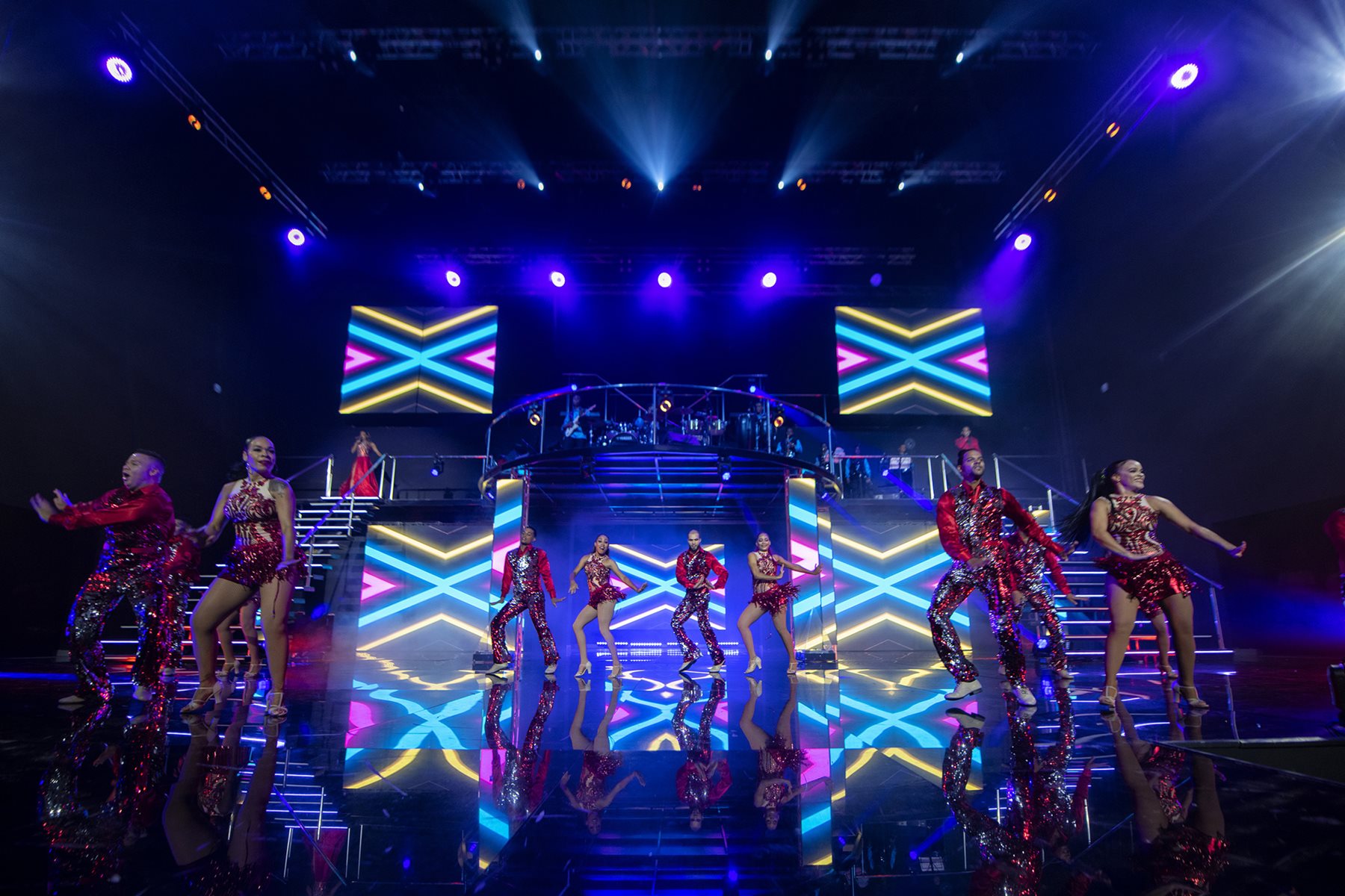 puj-lopesan-costa-bavaro-show-01