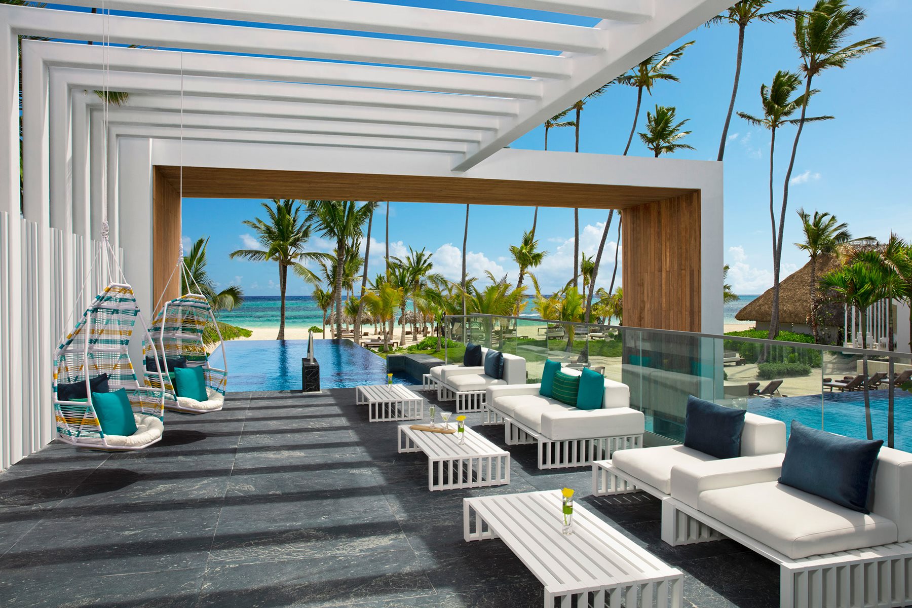 puj-secrets-royal-beach-pool-prfd-club-01.jpg